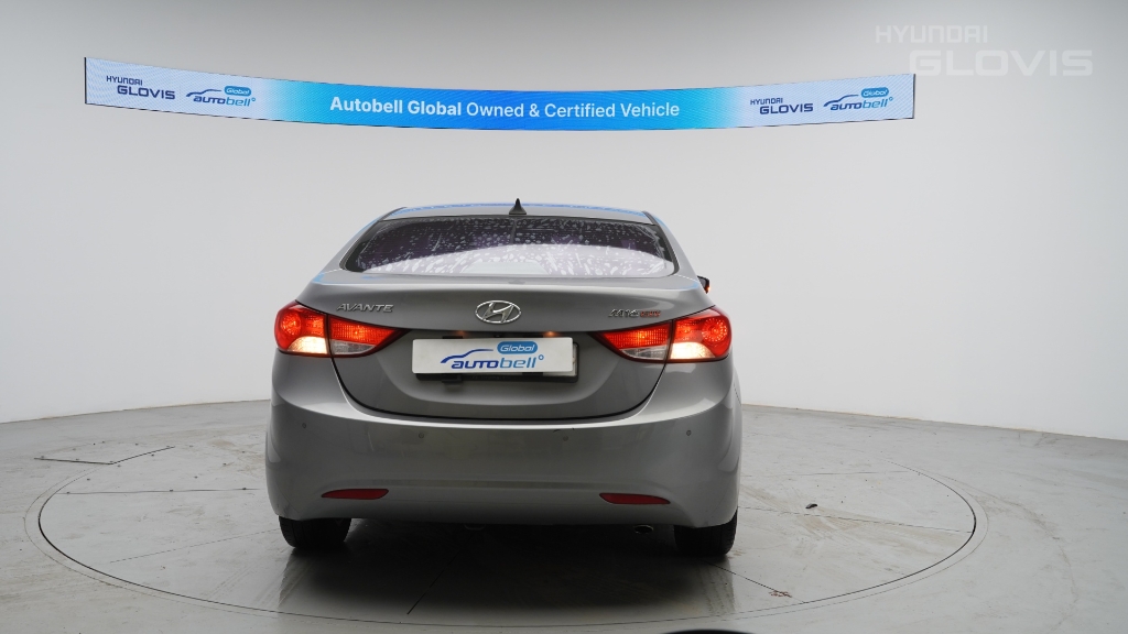 HYUNDAI Avante MD M16 GDi